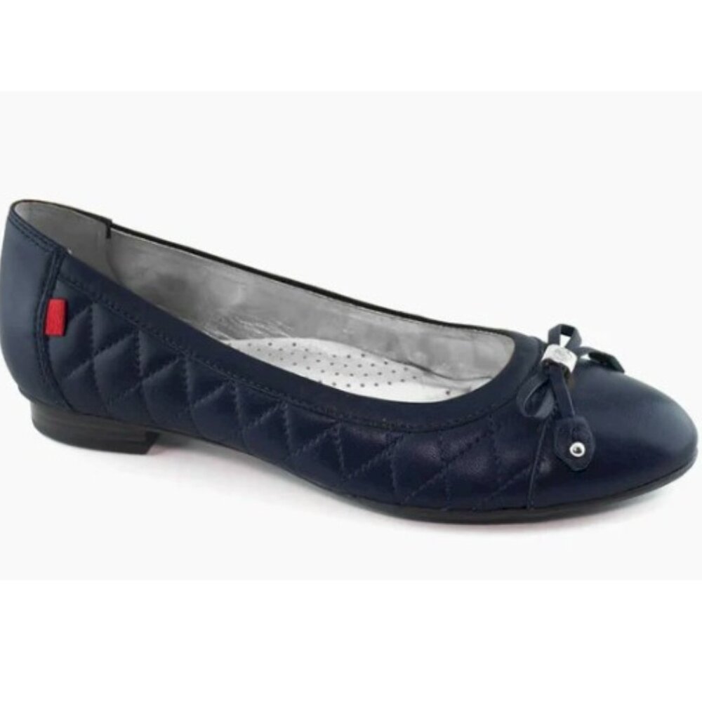 Navy Blue Pearl St Flat Women Size 9.5 EUC